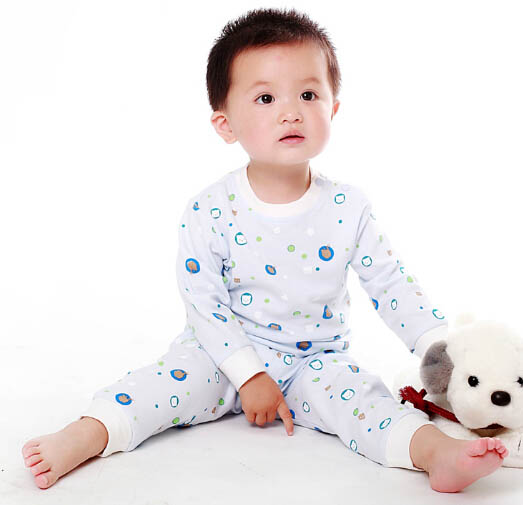 貝茜蒂時(shí)尚斑點(diǎn)花紋內(nèi)衣套裝