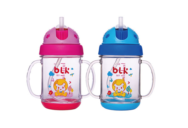 貝樂康晶透學(xué)飲杯220ml.jpg 貝樂康晶透學(xué)飲杯220ml.jpg